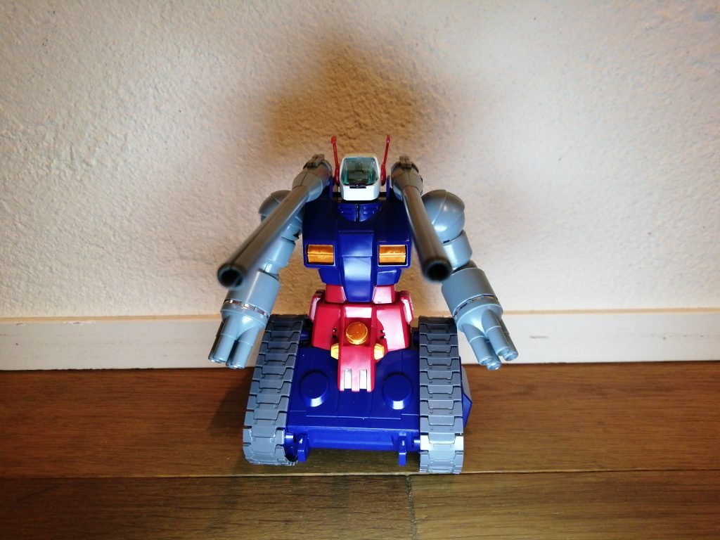 素組み+塗装状態後ろ側の排気口？みたいな所は塗料がはみ出てしまいました。