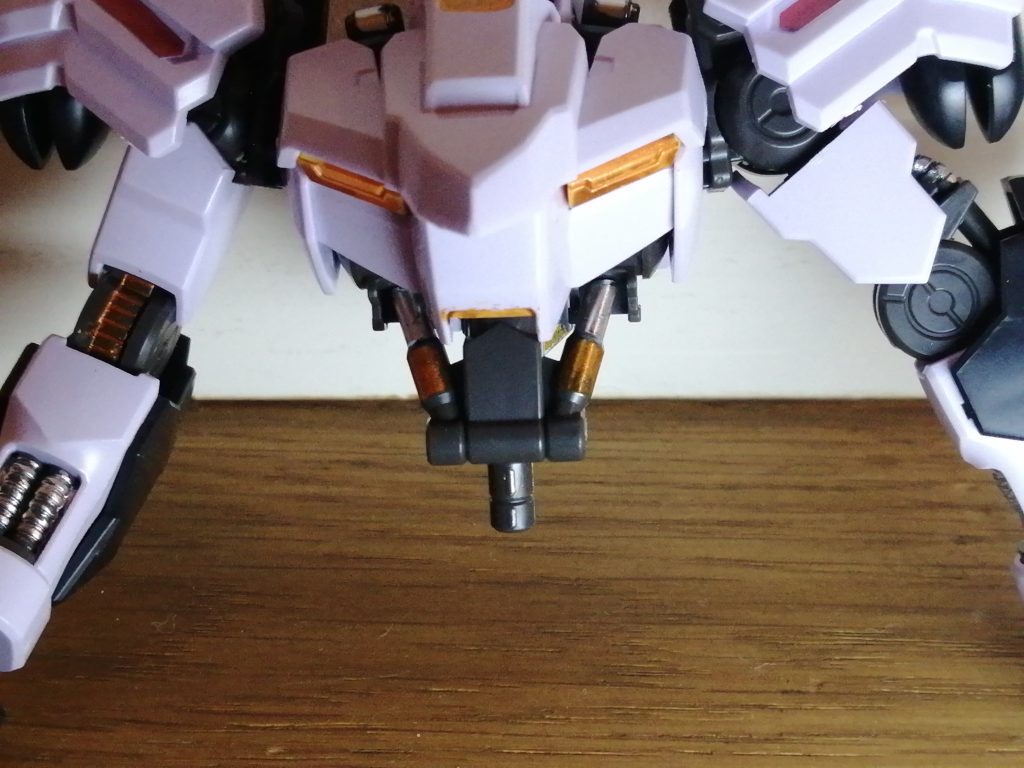 コックピット付近の塗装を頑張りました。 