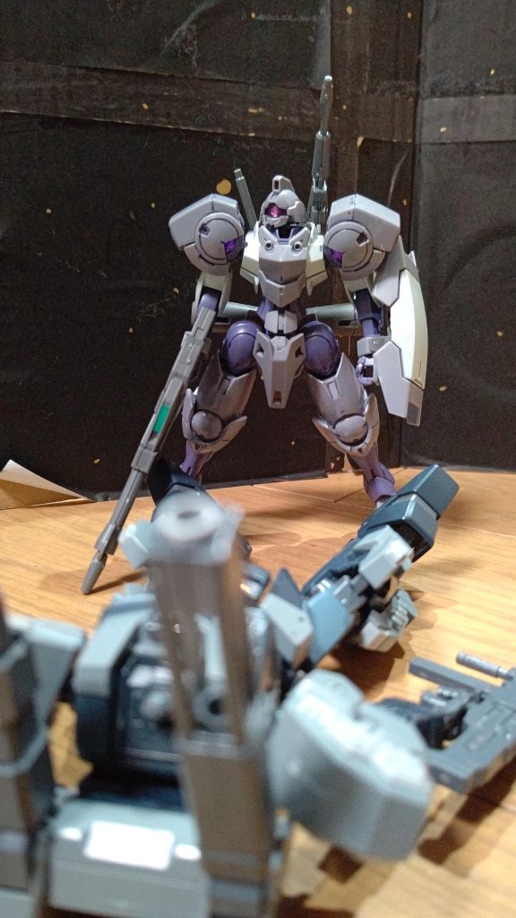 ハインドリー(…え?…)…その1秒後…