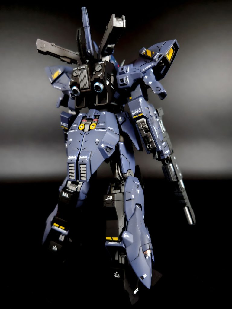 引っ剥がすとこんな感じ。突然すっきりしますね〜