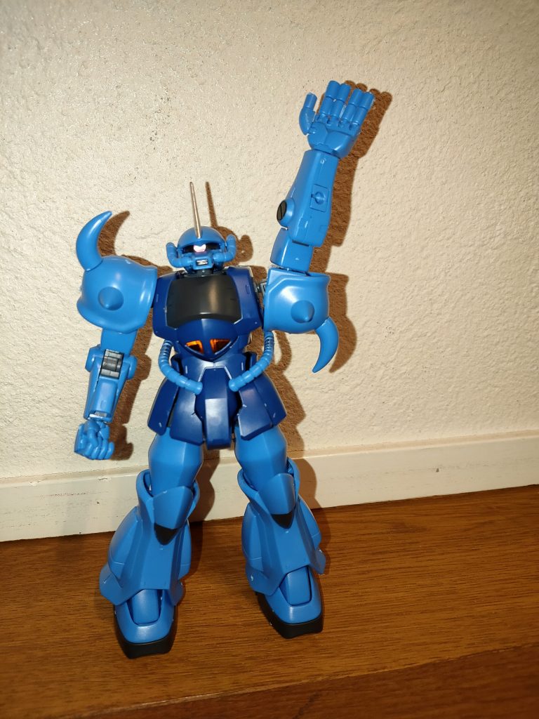 見ていただきありがとうござました。手を振るグフ。