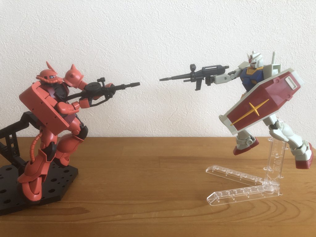 アムロのガンダムと対決！