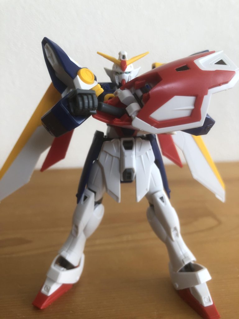 ビームサーベル抜刀。このギミックかっこよくて好きです。