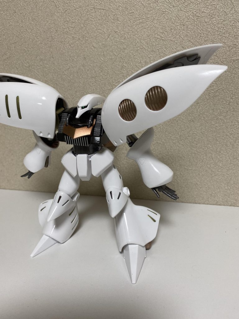 白→光沢ホワイト胴体→メタルブラックとシルバーキャンディ部分下地→ブラックからのシルバークリアイエローとクリアオレンジ。（クリアオレンジが思う色にならなかった）フレーム→焼鉄色 たくさんの意見、アドバイスをください。