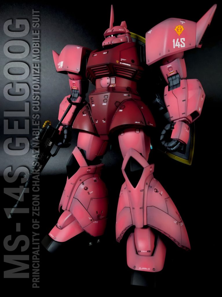 キット本体には何もしてません。個人的にはこのバージョン２のプロポーションが１番好きです。黒立上りで丁寧に塗装してます。いわゆる“シャアピンク”の部分は好みで少し赤を強めに調色しました。シャアレッドはガイアノーツのヘキサレッドをそのまんま使ってます。