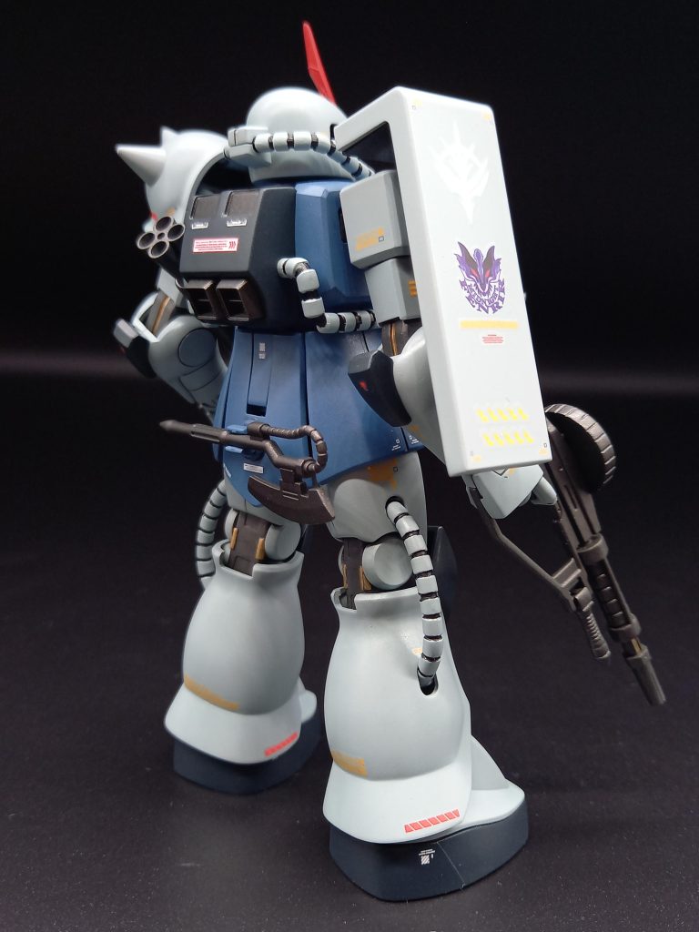 ザクⅡ(ジオングカラー)–4枚目/制作者：みきたつ