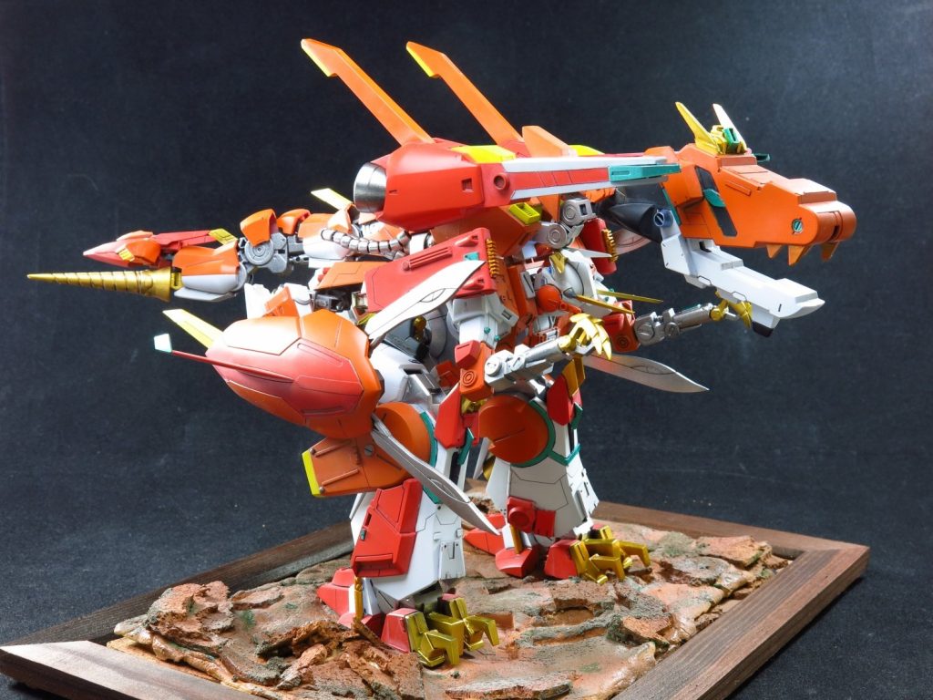 パーツ差し替えで恐竜形態にトランスフォー厶しますモビルスーツ形態ではなかったハサミが側面に出てきますさすがにメイスは放棄してますw