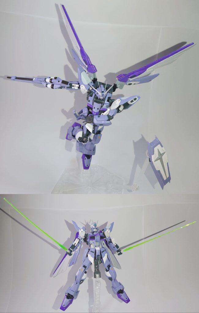 ビームサーベルはバトローグで腰のサイドアーマーから取り出していたのと、それに気づく前に「ここに入るんじゃね？」とやったらピッタリだったのでサイドアーマーに収納。両方に入れてあるので二刀流も可能。写真上はバトローグでの抜刀シーン