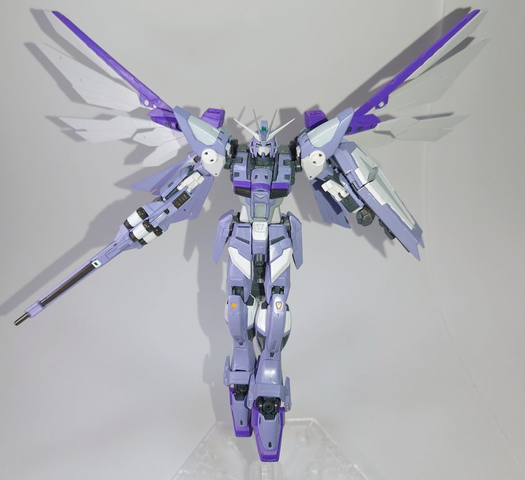 ウイングの展開ギミックが結構似合う。本家より似合っているのでは？