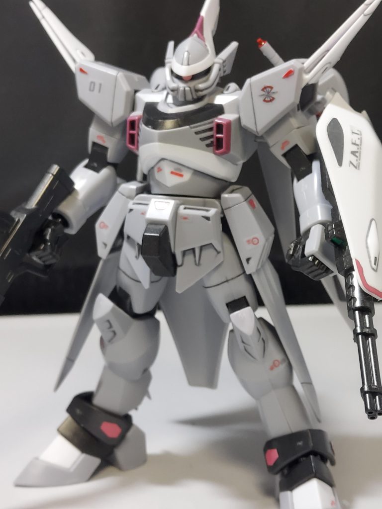 古いプラモなので最近の物よりは可動が良くないですがかっこよさは断トツです(о´∀`о)