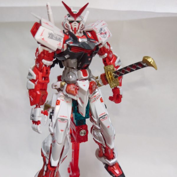 ガンダムアストレイ　レッドフレーム