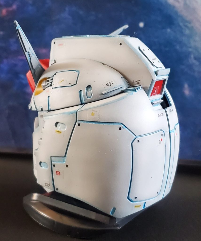 ガチャガチャのガンダムヘッド–3枚目/制作者：p5150