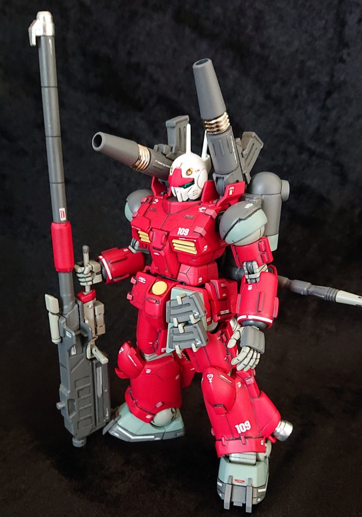 バルバトス用滑空砲(滑腔砲が正しいのかな?)を授けて。キャノン砲は外部マガジン式。フロントアーマーに予備マガジン。圧倒的な火力と重装甲。