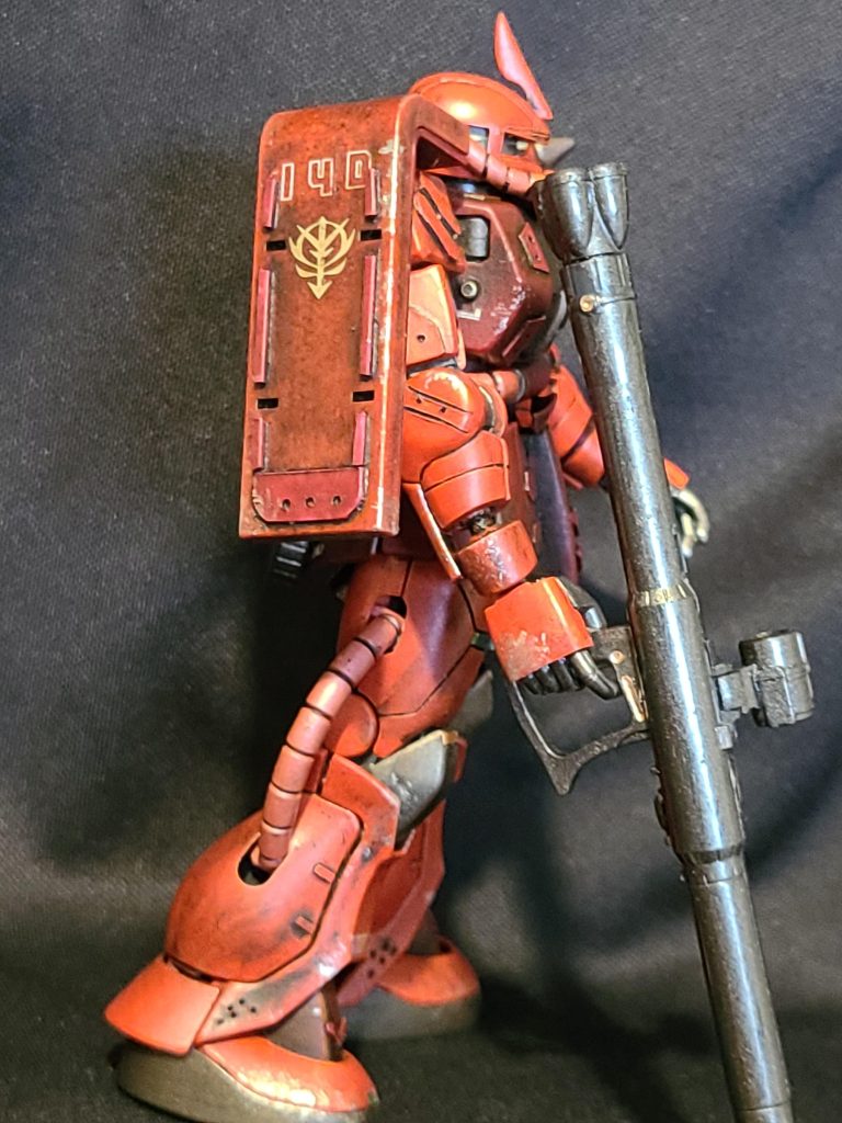 赤いザク–2枚目/制作者：Gota