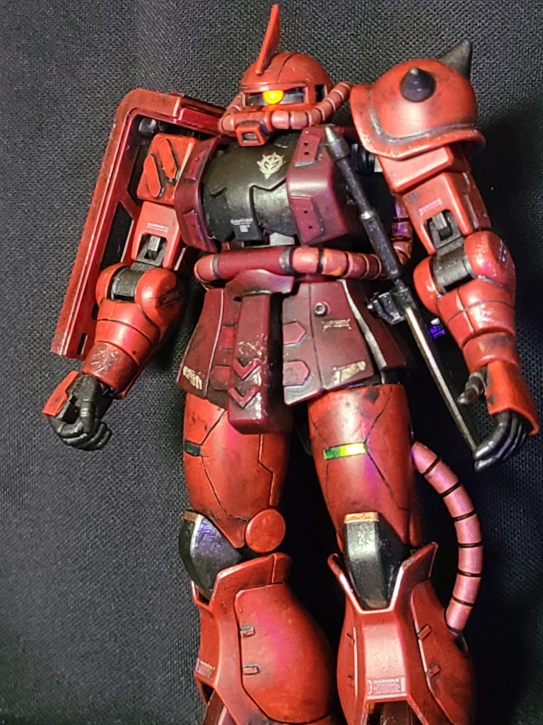 モノアイはブラックライトでビコーンです