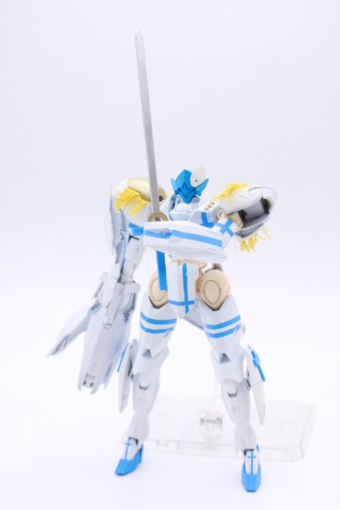 タンジェロもやっていた正面に構えるやつカラーレシピ白・・・フラットホワイト水色(ボディ&剣)・・・フラットホワイト+ガンダムカラーブルー頭部・・・スカイブルーゴールド・・・スターブライトシャンパンゴールド肌色・・・白→ノーツフレッシュオレンジ+フラットホワイト(ホワイト多めにして白っぽくなるように)