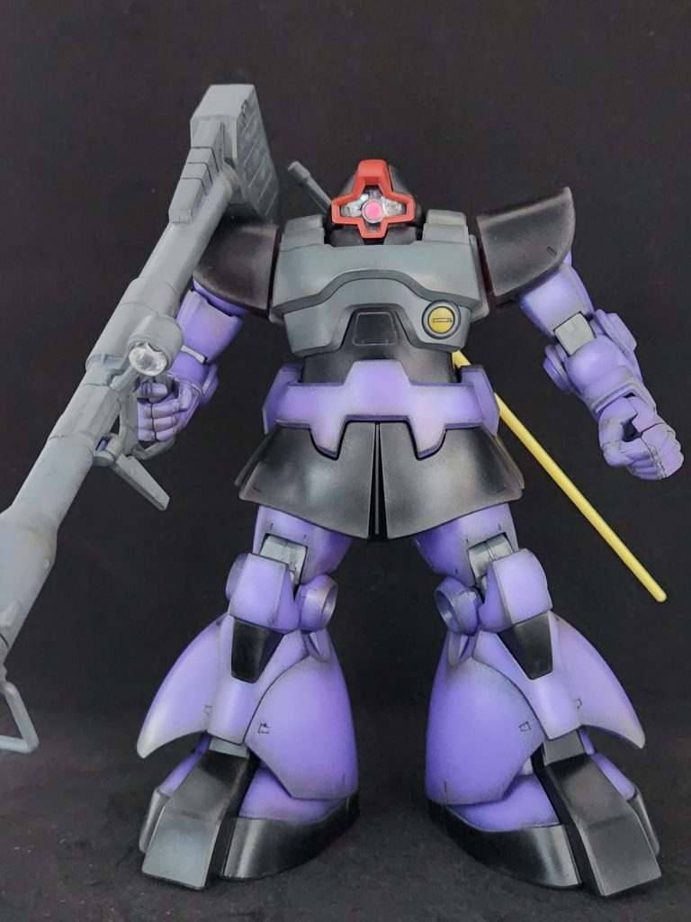 正面。わかりにくいですか中心に各色ハイライトを入れて機体をデカくみせる技法を試してみました💦写真じゃよくわからん💦