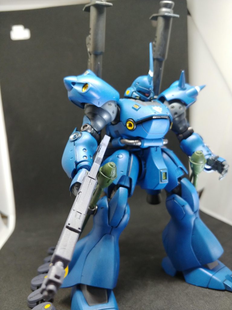 メタリックにはしたくなかったんで、箱絵~成形色な感じかな