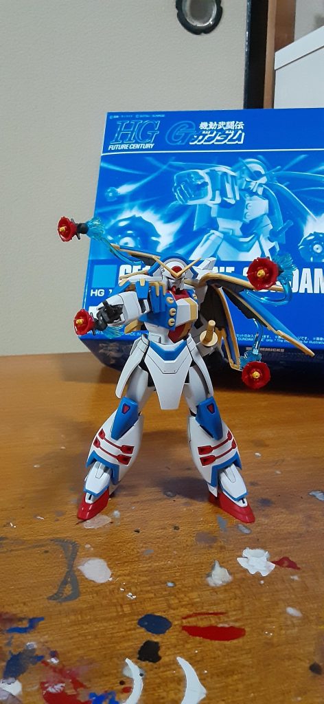 「受けよ、我が洗練‼️ローゼス・ビット‼️」 やはりこのポーズは欠かせない。Gガンダムの世界で珍しいビット持ち機体、真ん中の黄色部分の塗装に手間取りました…