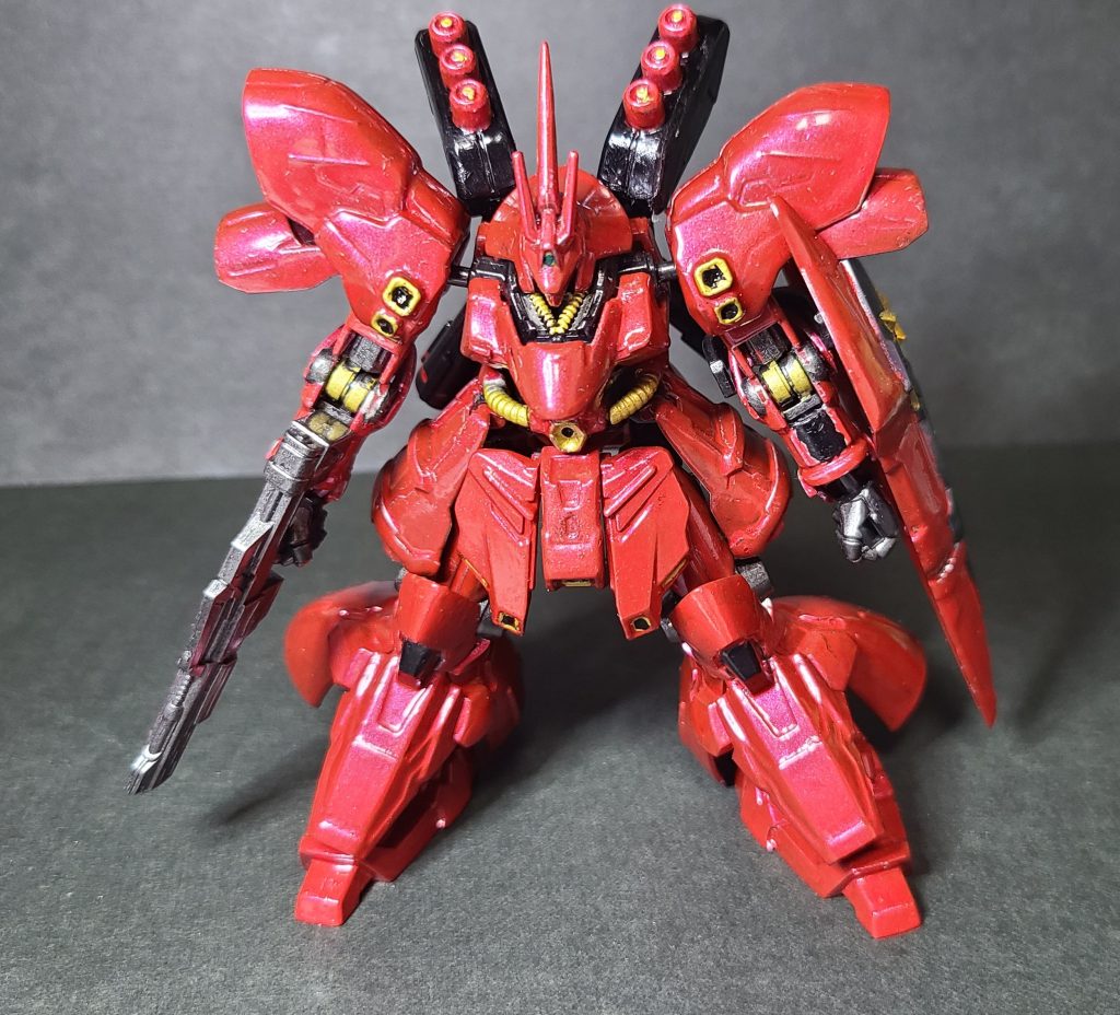 何気にこの正面上からのアングルが、一番このキットのプロポーションの良さが表れている気がします。