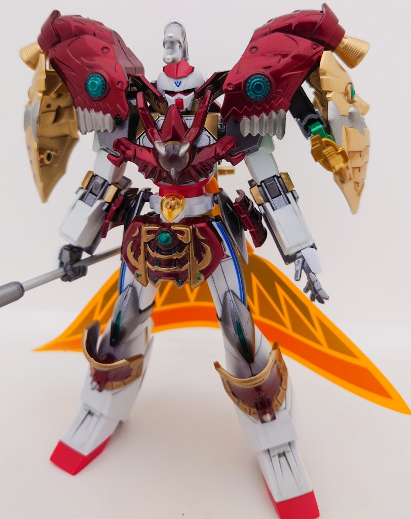 正面。肩アーマーを巨大にして、傾奇者感を出してみました。鎧も南蛮風の異質感が出ていて気にいってます。