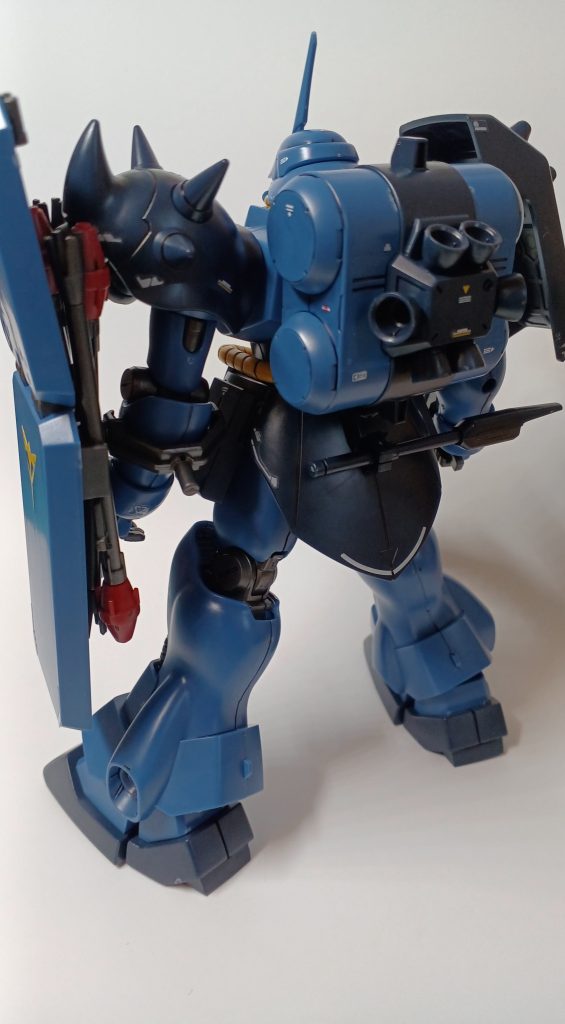 バックショット今回も水転写デカールを使用しています。ちなみに、10歳の頃僕は逆シャアにはまってました！これも父さんの影響ですね。