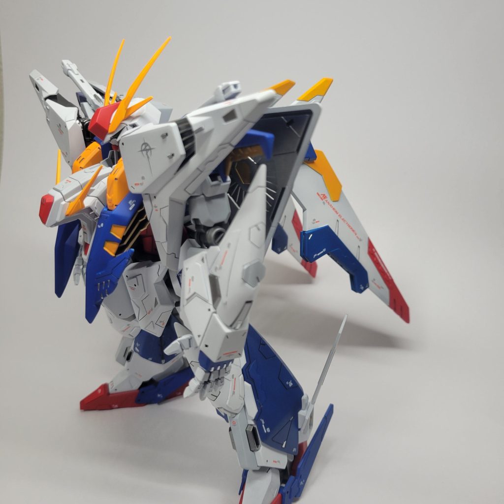 後ろのバックパックはアーリータイプ風のカラーリングで本体に合うように合わせました！