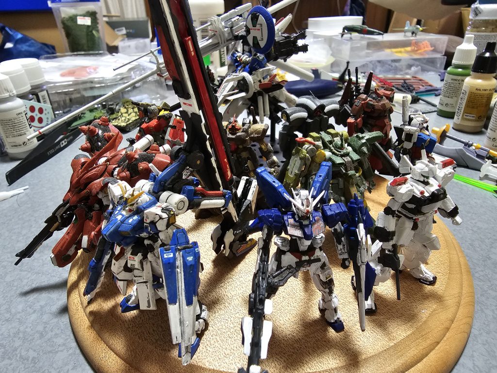 これまで作ったアーティファクトを全部乗せてみました。背景がごちゃごちゃで申し訳ありません。