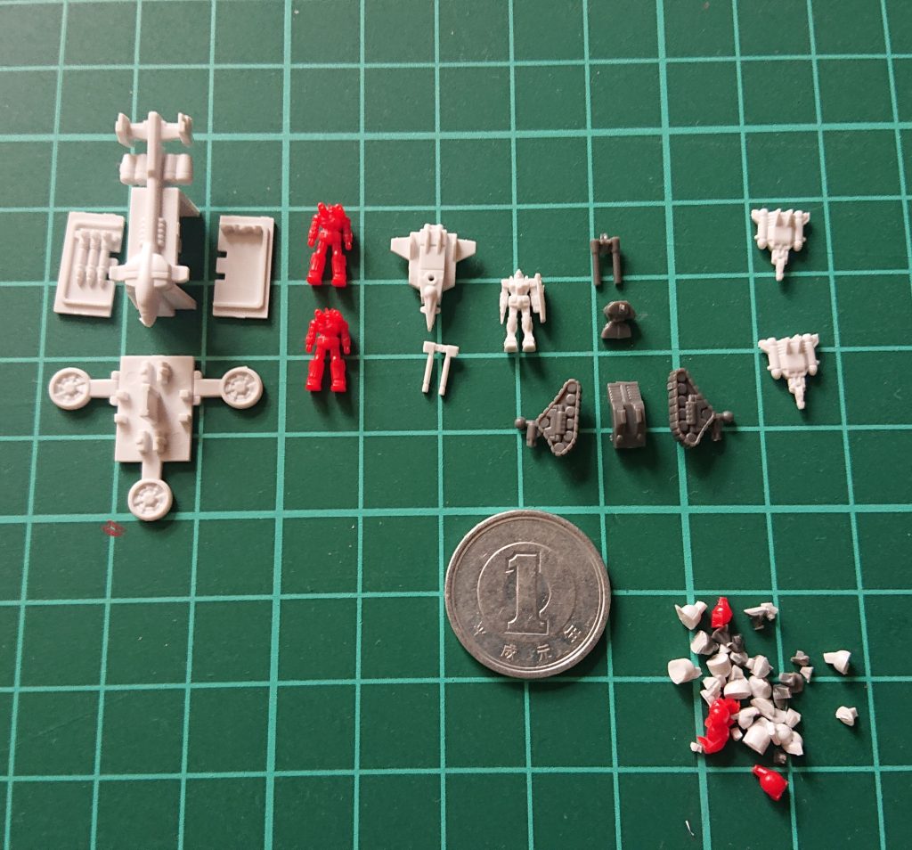 この挑戦的な小ささ。塗れる😟?どかしてますねぇ。にもかかわらず、闘志が沸いてきます😤