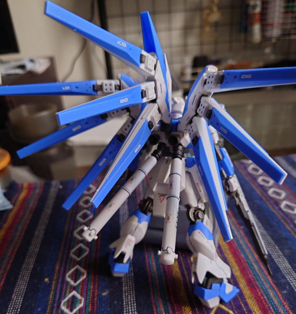 HG ハイニューガンダム[ヘッジホッグ]–3枚目/制作者：A.K.I