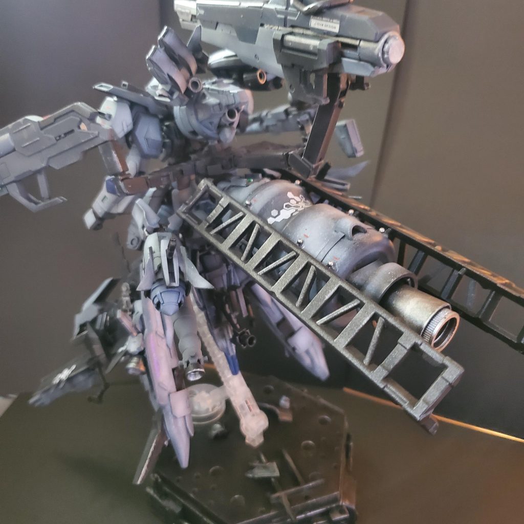 30㎜のパーツや100均の商品でブースターを制作。