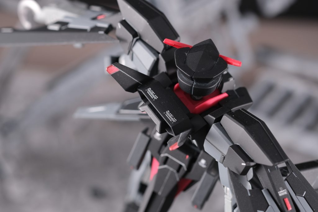 ↑上から。バーニアらしきものがないけど、どこから噴射してるんだろうか。