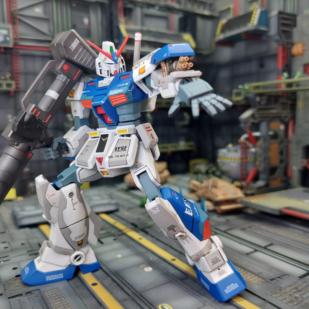 ガンダムアレックスはやっぱりガトリングポーズですよね✨バズーカとガトリング🎵最高の組み合わせですよね✨