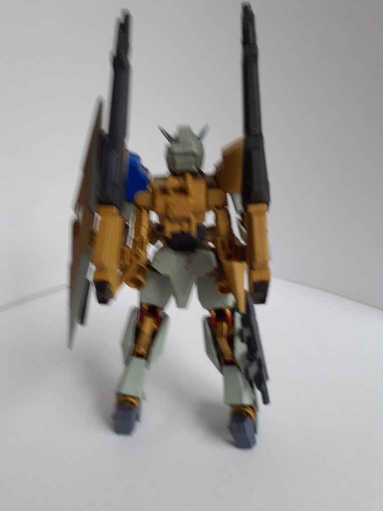 背中は３０MMのパーツにビルドシリーズのパーツを使いました‼️