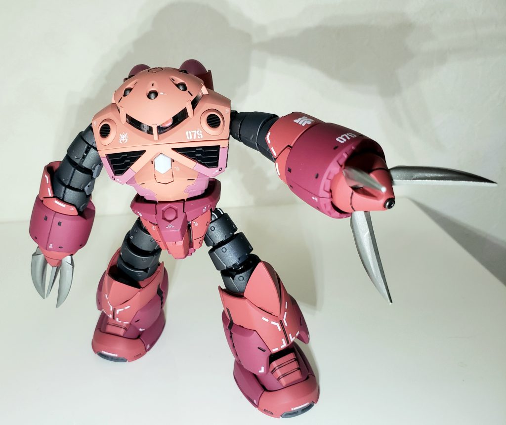 やや上からズゴックは初期RGの中ではポロリもなく作りやすいキットですね!