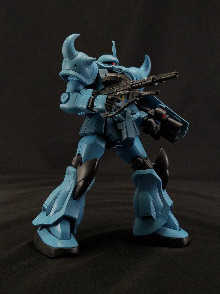 武器持ち手を用意しているので、他の機体の銃火器も携行可能。