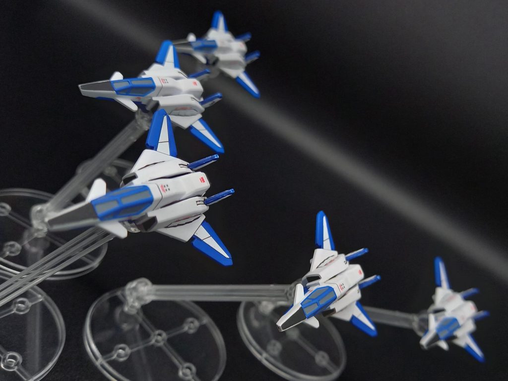 色んな隊列で飾りますが、V字フォーメーションが一番好きかも💕