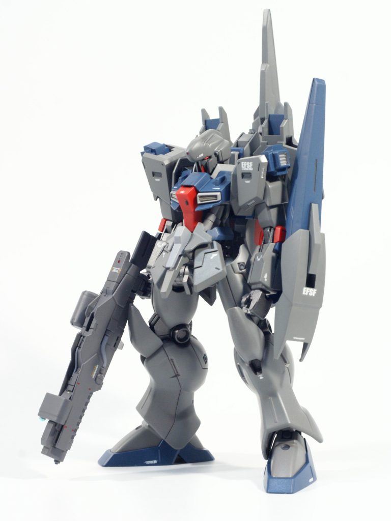 カラーリングは名前も被っているのでグスタフカールカラーに。