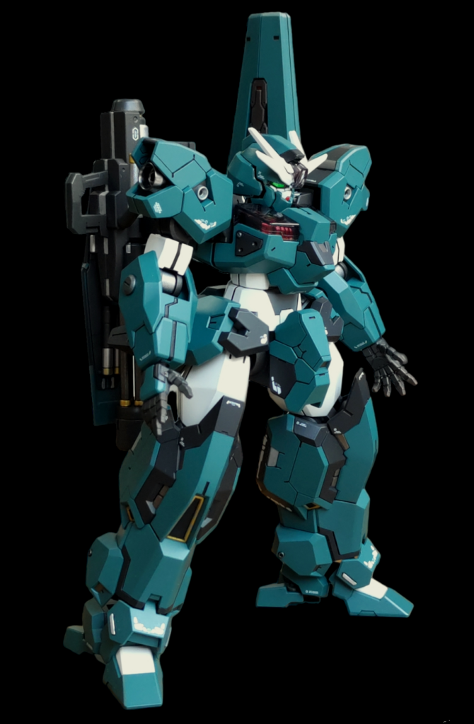 照明の影響もあると思いますが、実物はもうちょっと暗めで成形色とグリーンの中間くらいです🧐