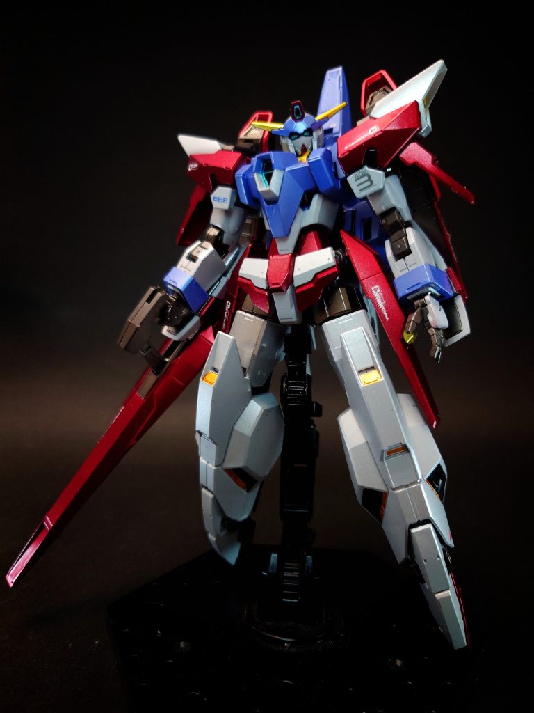 オービタルは高い機動性を活かした戦術を得意とする機体で、長距離からの砲撃戦や一撃離脱戦法に特化している。その機体特性から通常の白兵戦には不向きであり、戦闘においては単機で相手を圧倒する戦い方より、味方機との連携を意識しての戦い方が重要となっている。