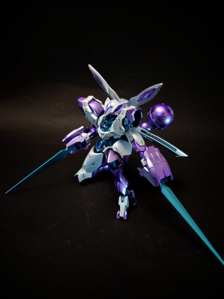 ノンキネティックポッドバックパックに2基搭載された球形の遠隔操作端末。無人機によるドローン戦争に終止符を打ったパーメット・電子対抗装備の進化系であり、その端緒とも言える非運動エフェクターを搭載している。対象をロックオンする事で追随機動を開始し、GUNDフォーマットリンクを妨害するアンチドートを行う。