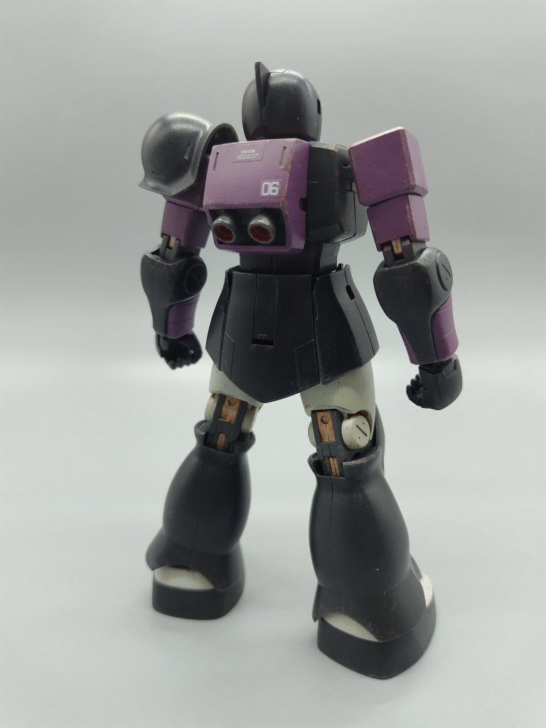 いつもの感じで軽く汚してシール類は塗装直しのため剥いでしまったので手持ちから。