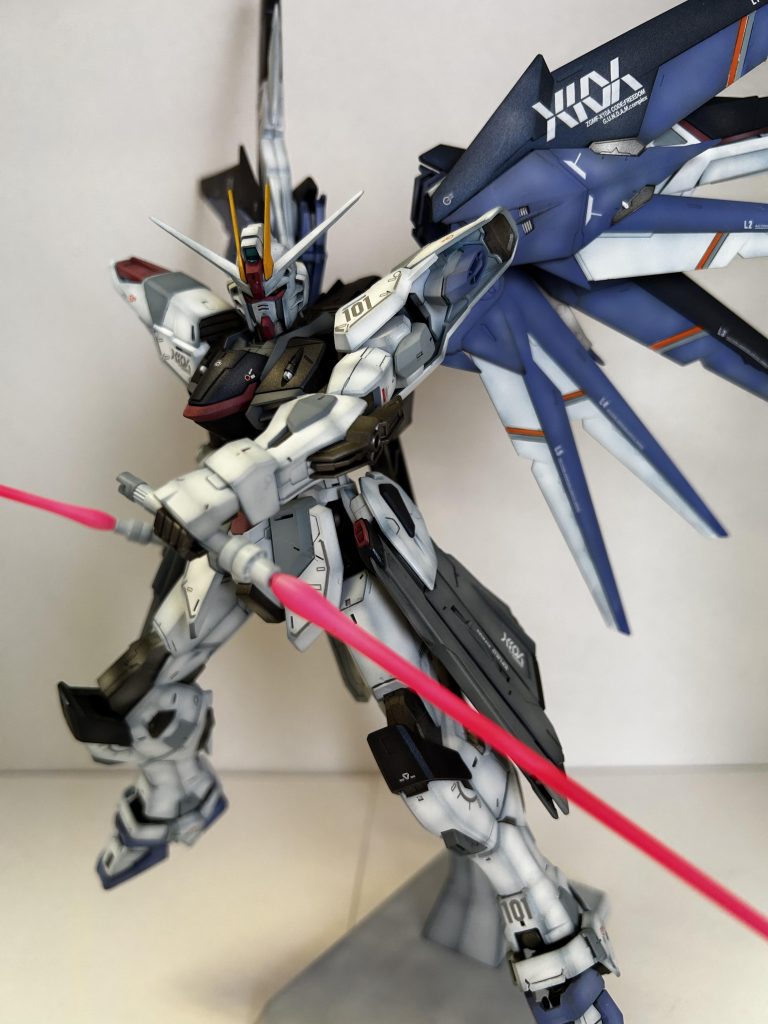 MG  フリーダムガンダム2.0–4枚目/制作者：リディ