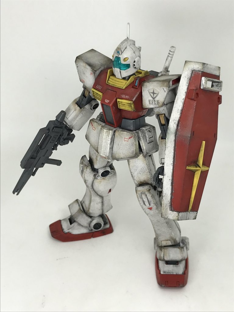 ザクハーフキャノン、ジェスタキャノン、ジムⅡ…時短の為3体同時に汚しはじめた中で…このジムⅡが一番適当です🙄同時に汚すとかなりの時短になるのでおススメですぜ奥さん今日は1時間で3体ウォッシング!明日以降にまとまった時間取れるときに2時間で3体チッピング!ってな感じで😃