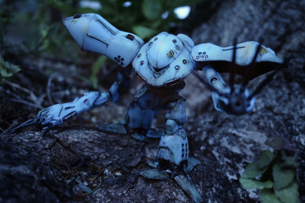 ド田舎なので、こういう雰囲気写真がまーーー撮り放題!!!この写真もけっこう気に入ってるんですが、森感強くてボツに😂さすがに水辺は行けませんでしたwその後、天然ジオラマという単語を知り、せっかくなら他のガンプラも持っていけばよかったな〜と若干後悔!!