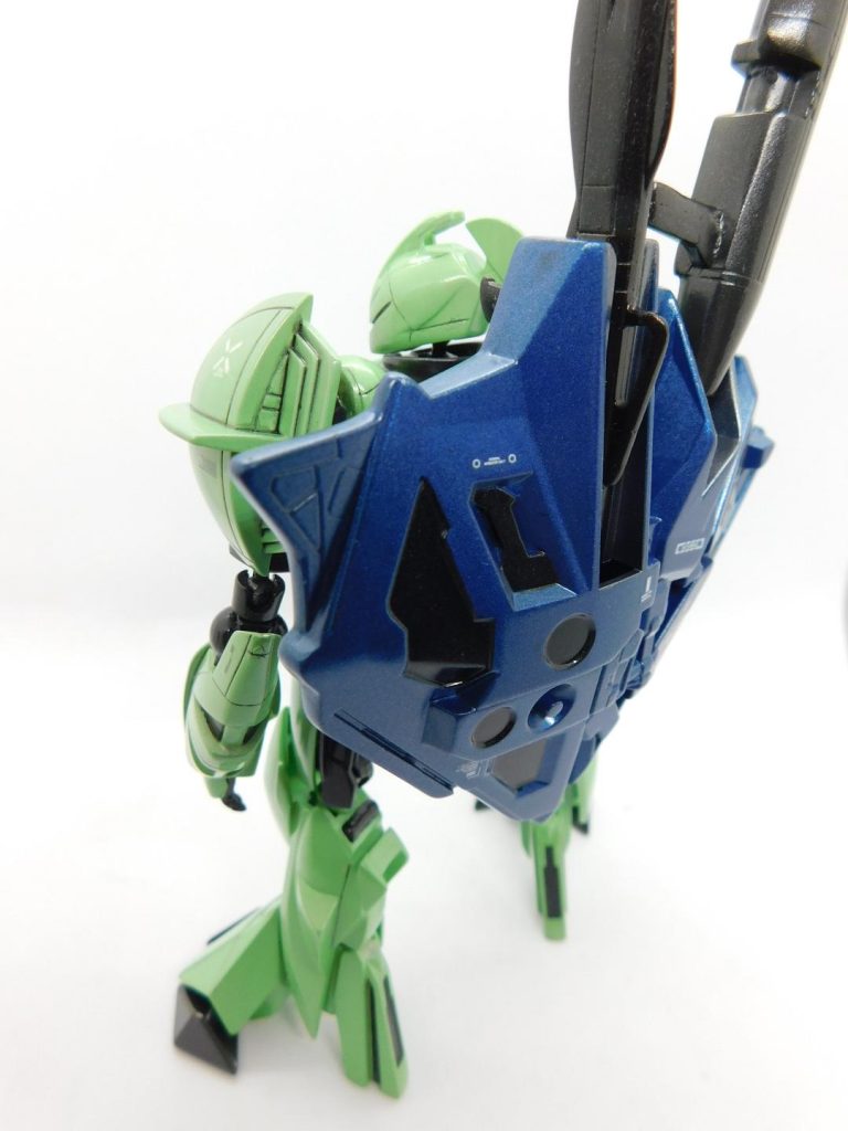 背中はこんな感じ。