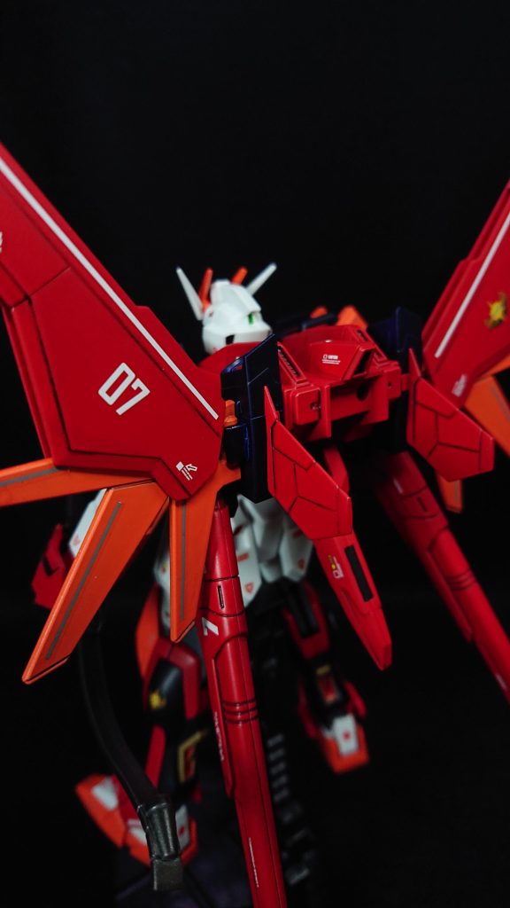 使用した塗料タミヤカラースプレー・イタリアンレッド・オレンジ・ゴールド・ダークブルー・メタリックオレンジ・ピュアーメタリックレッドMr.カラースプレー・黒鉄色