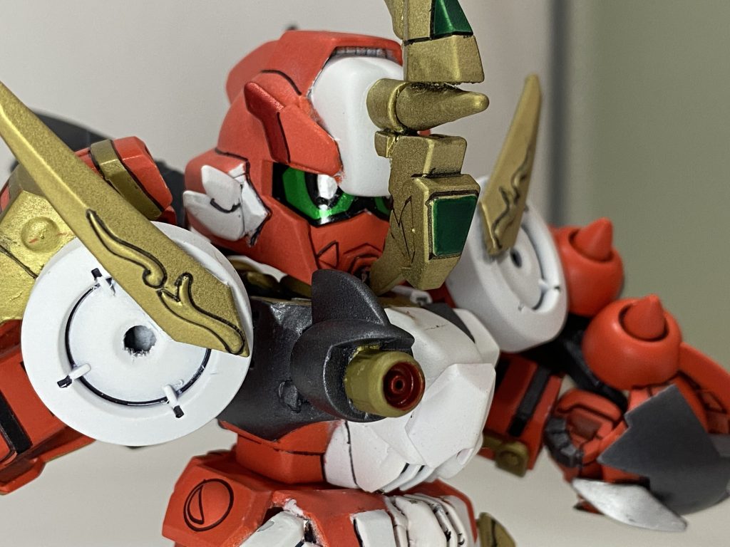 胸部には隠し武装 炎熱種子島(ヒートたねがしま)。