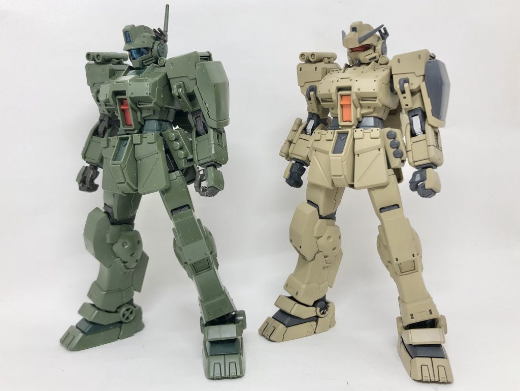 パチ組みスパルタンと比較するとこんな感じです。砂漠戦仕様の作例は多く出ていますが、顔まわりでオリジナリティを出せたのではないでしょうか。