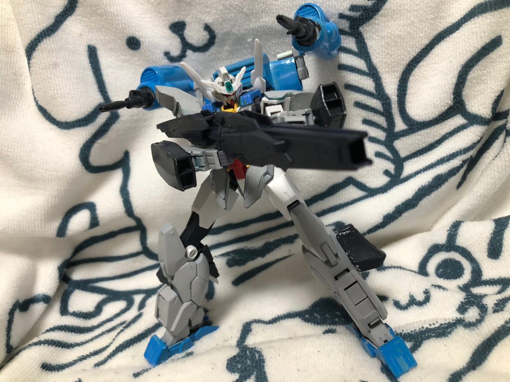 メイン武装がバズーカなのでF91と迷いましたが,ヴィートルウェポンから流用